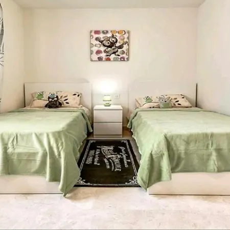 Magnolia Golf Apartamento Lägenhet *